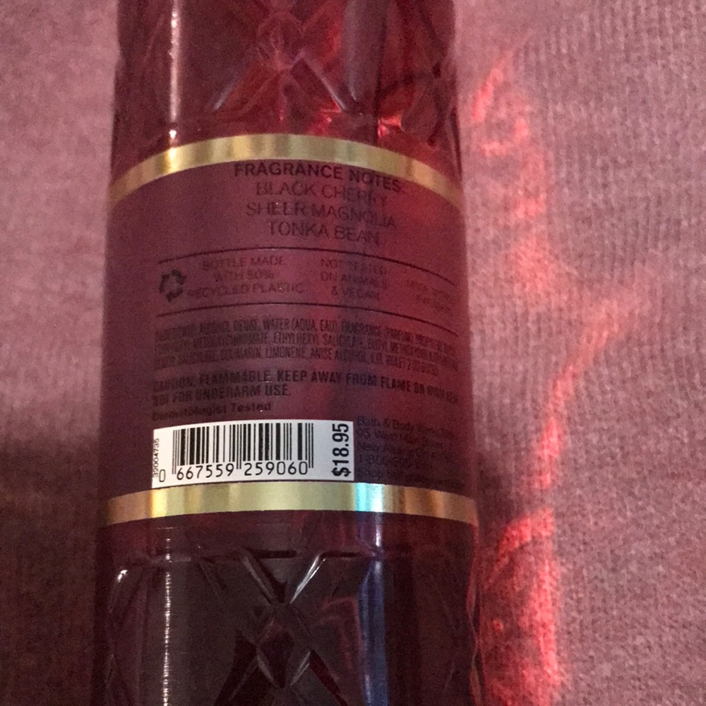 NEW- Bath & Body Works- Oh Cherry - Picture 3 of 3